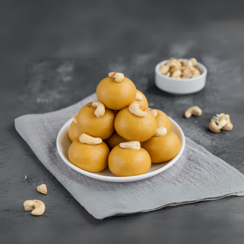 besan-ladoo